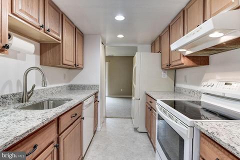 731 Johahn Dr, Westminster, MD 21158 photo 6