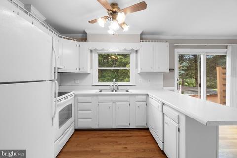 3218 Hooper Rd, New Windsor, MD 21776 photo 7