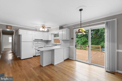3218 Hooper Rd, New Windsor, MD 21776 photo 9