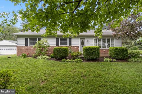 3218 Hooper Rd, New Windsor, MD 21776 photo 2