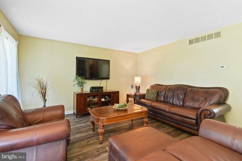 1354 Savannah Ct, Hampstead, MD 21074 photo 6
