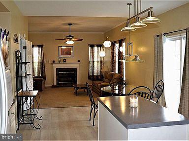 386 Choice Ct, Westminster, MD 21157 photo 3