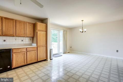837 Snowfall Way, Westminster, MD 21157 photo 7