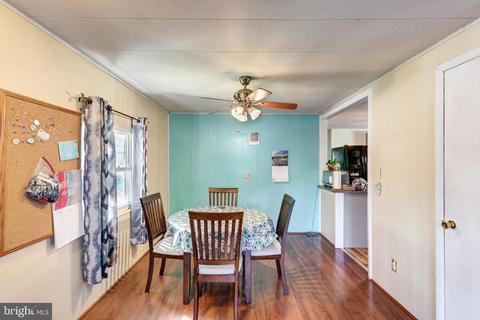 17 Commerce St, Taneytown, MD 21787 photo 8