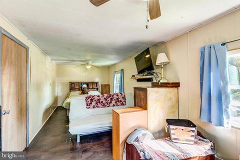 17 Commerce St, Taneytown, MD 21787 photo 19