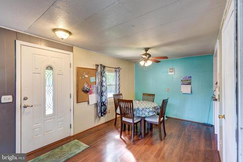 17 Commerce St, Taneytown, MD 21787 photo 9