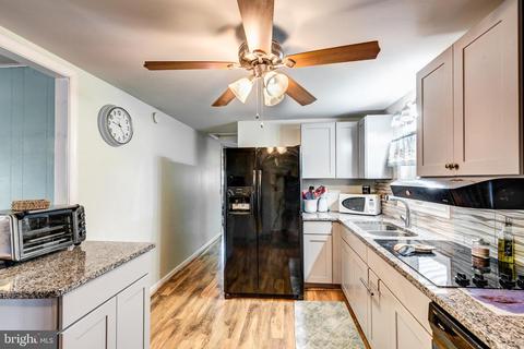 17 Commerce St, Taneytown, MD 21787 photo 12
