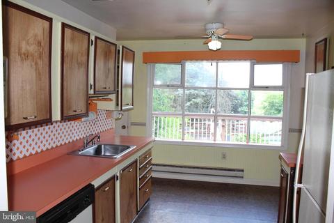 532 Marshall Dr, Westminster, MD 21157 photo 9