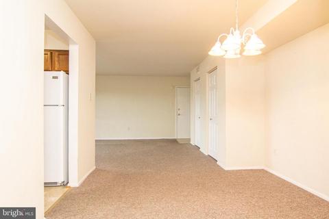 4230 Crystal Ct #3D, Hampstead, MD 21074 photo 12