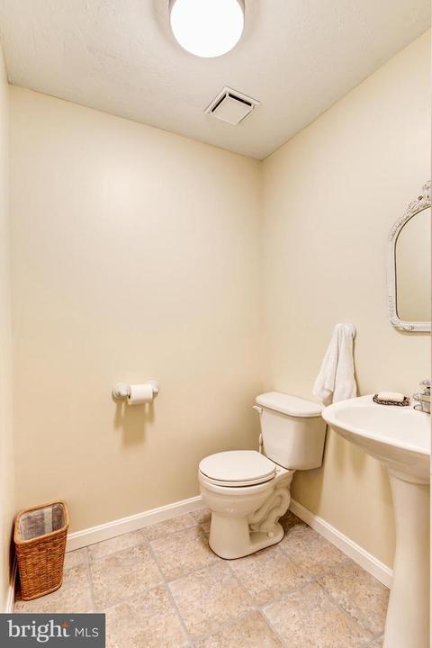 594 Juniper Ct, Westminster, MD 21158 photo 40