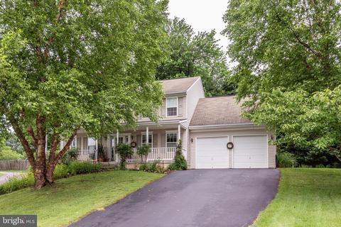 594 Juniper Ct, Westminster, MD 21158 photo 1