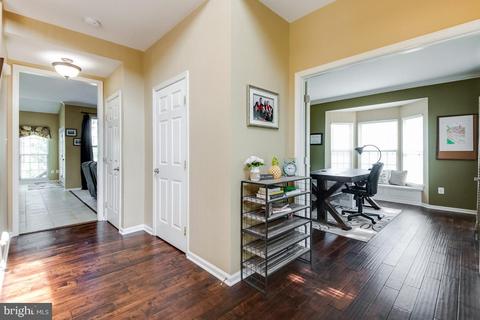 5620 Compton Ln, Eldersburg, MD 21784 photo 6