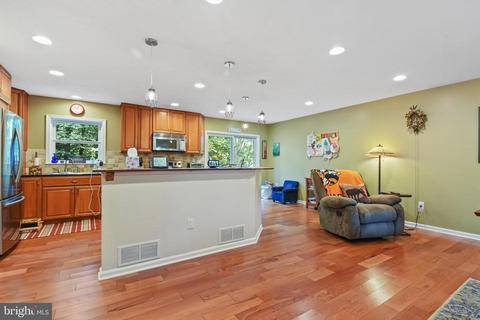 2723 Aspen Dr, Hampstead, MD 21074 photo 4