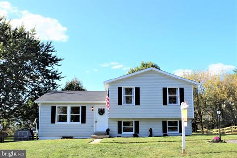 692 Johahn Dr, Westminster, MD 21158 photo 1