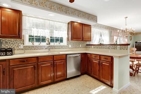 4030 Back Woods Rd, Westminster, MD 21158 photo 23