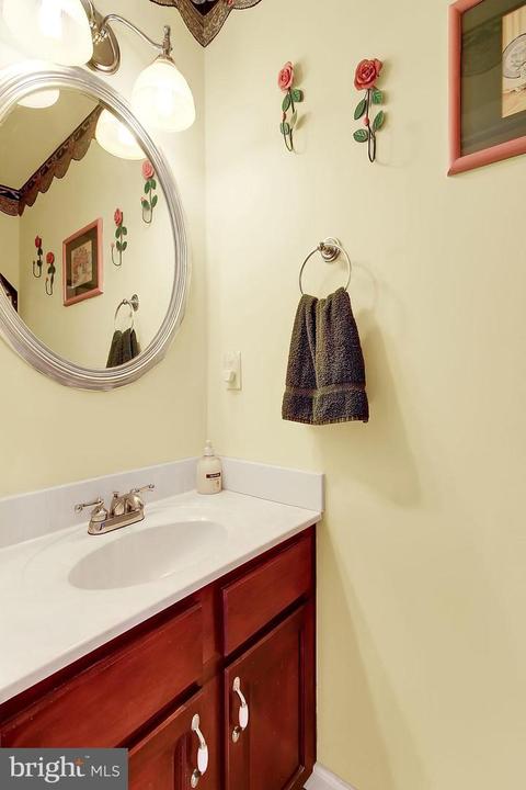 4030 Back Woods Rd, Westminster, MD 21158 photo 16