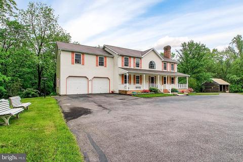 4030 Back Woods Rd, Westminster, MD 21158 photo 3