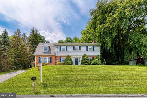 655 Geneva Dr, Westminster, MD 21157 photo 1
