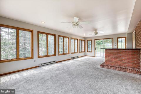 655 Geneva Dr, Westminster, MD 21157 photo 11