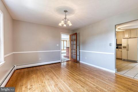 655 Geneva Dr, Westminster, MD 21157 photo 9