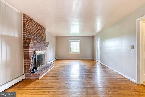 655 Geneva Dr, Westminster, MD 21157 photo 7