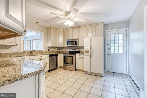 655 Geneva Dr, Westminster, MD 21157 photo 14