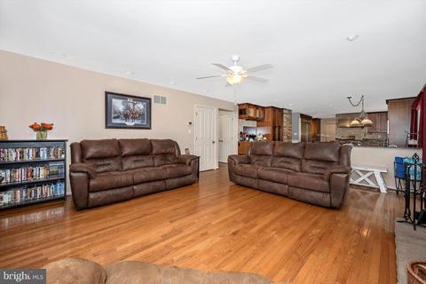 1107 Mint Ter, Westminster, MD 21157 photo 7