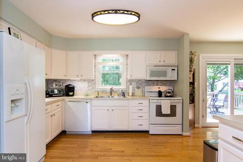 48 Falling Leaf Ct, Westminster, MD 21157 photo 10