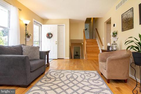 48 Falling Leaf Ct, Westminster, MD 21157 photo 2