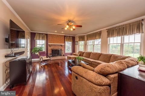 3949 Hogans Ct, Hampstead, MD 21074 photo 8