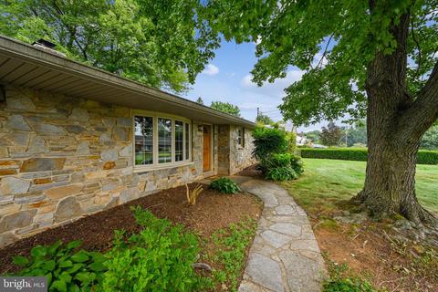 720 William Ave, Westminster, MD 21157 photo 2