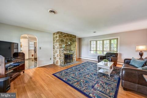 720 William Ave, Westminster, MD 21157 photo 3