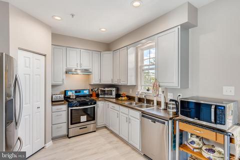 1762 Upper Forde Ln, Hampstead, MD 21074 photo 6