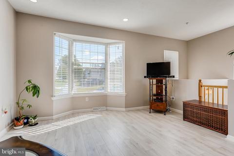 1762 Upper Forde Ln, Hampstead, MD 21074 photo 5