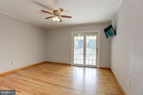 4295 Wolf Hill Dr, Hampstead, MD 21074 photo 17