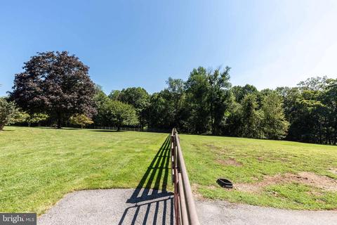 330 Hideaway Dr, Westminster, MD 21157 photo 11