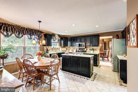 930 Burning Tree Ct, Westminster, MD 21158 photo 18