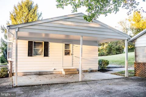 2101 Brodbeck Rd, Hampstead, MD 21074 photo 5