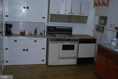 149 E Main St, Westminster, MD 21157 photo 9