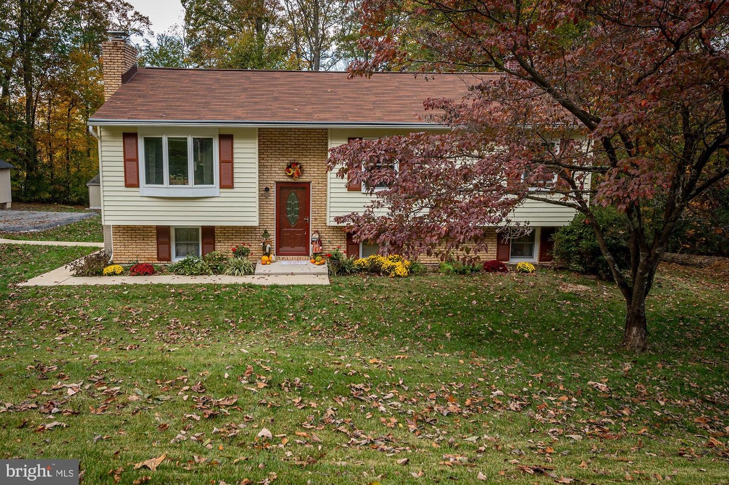 3136 Cardinal Dr, Westminster, MD 21157 photo 2