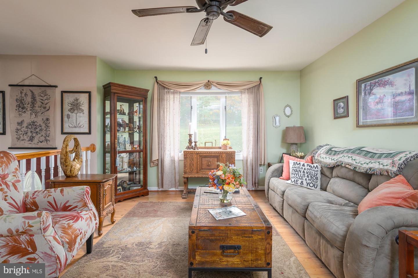 3136 Cardinal Dr, Westminster, MD 21157 photo 5