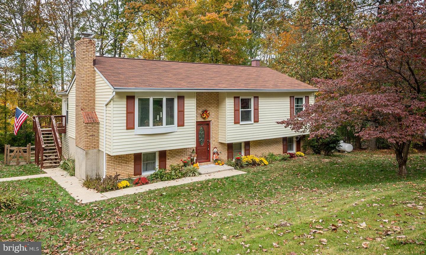 3136 Cardinal Dr, Westminster, MD 21157 photo 1