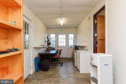 2693 Hanover Pike, Hampstead, MD 21074 photo 5