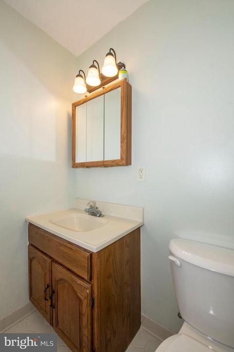 2211 Timothy Dr, Westminster, MD 21157 photo 25
