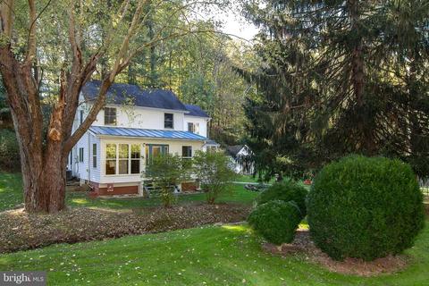 623 Bear Branch Rd, Westminster, MD 21157 photo 2
