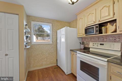 1012 Foxcroft Ct, Westminster, MD 21157 photo 11