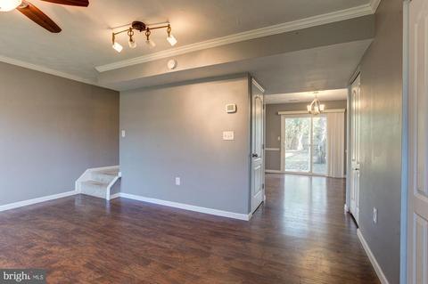 389 Logan Dr, Westminster, MD 21157 photo 4
