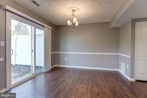 389 Logan Dr, Westminster, MD 21157 photo 8