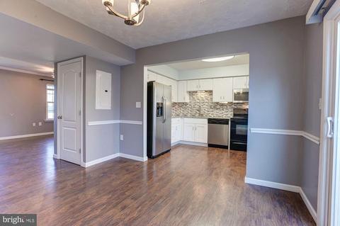 389 Logan Dr, Westminster, MD 21157 photo 7