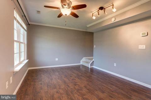 389 Logan Dr, Westminster, MD 21157 photo 3